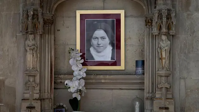 صورة للقديسة تريز الطفل يسوع ألتقطت في إثنين عيد الفصح 15 أبريل/نيسان عام 1895
