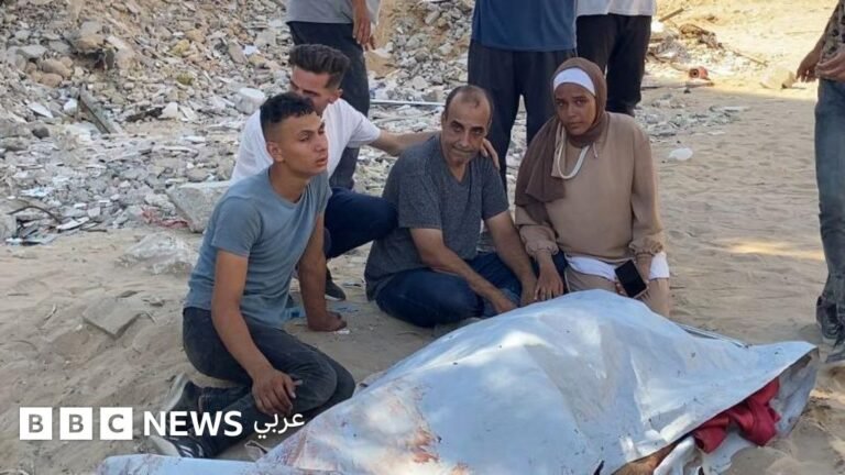 حرب غزة: كيف تحول مقهى على شاطئ لمقبرة جماعية لكل من فيه بالقطاع؟ 84eaa030 5640 11f0 91ce 75a7c213ee0c.jpg